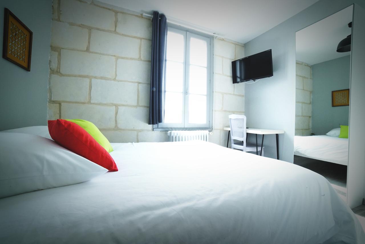 Hotel De La Gare Château-du-Loir エクステリア 写真